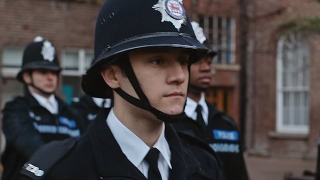 Ryan as new cop at end of series