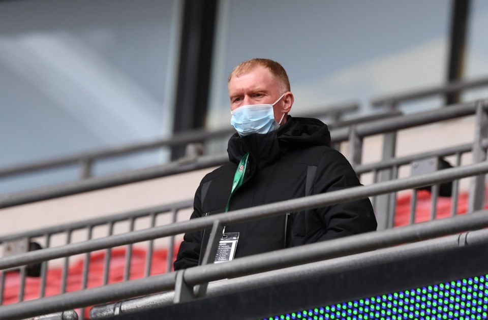 Scholes wrapped up warm to watch the Manchester based side