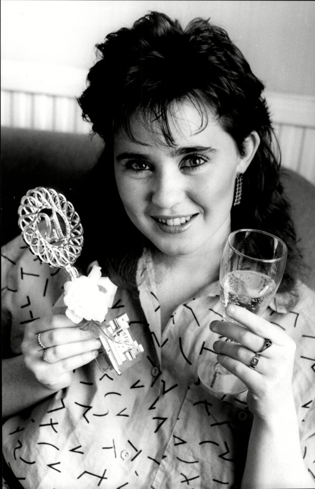 Coleen Nolan posed for a picture on the 21st birthday in 1986