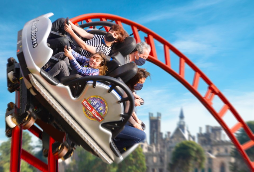 There are bargain mid-week breaks at Alton Towers