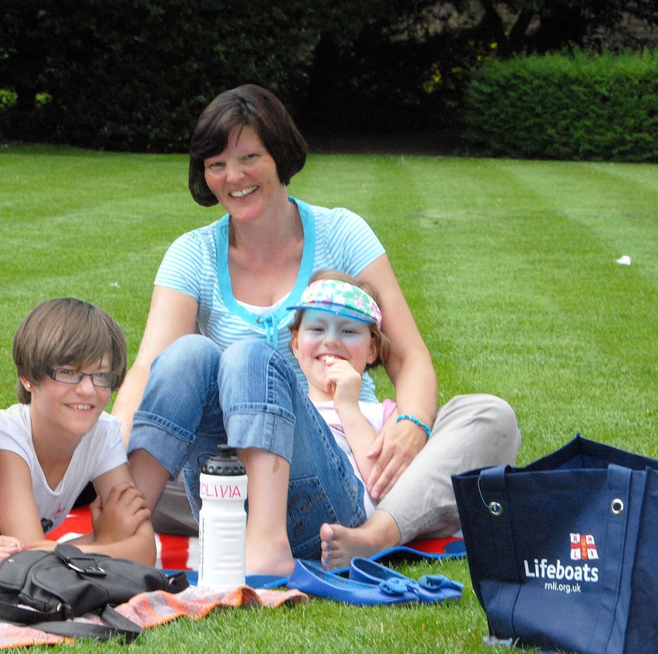 Elizabeth, Kim and Katie in happier times