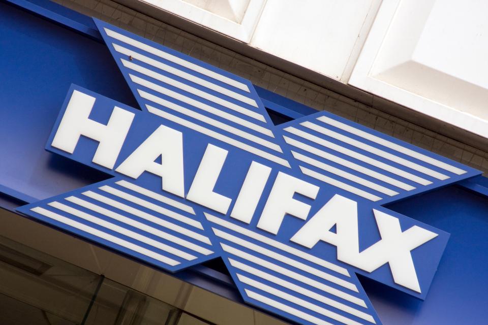 Halifax will pay you £100 if you leave your bank and switch to one of its current accounts