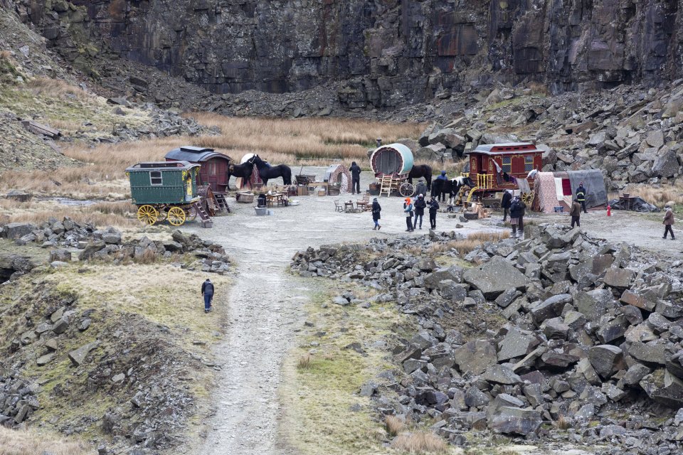 Tommy headed towards Esme's home