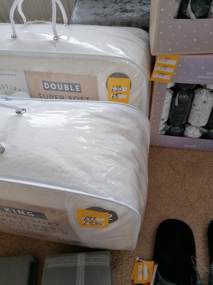 One shopper picked up a couple of double and king duvets for just £5