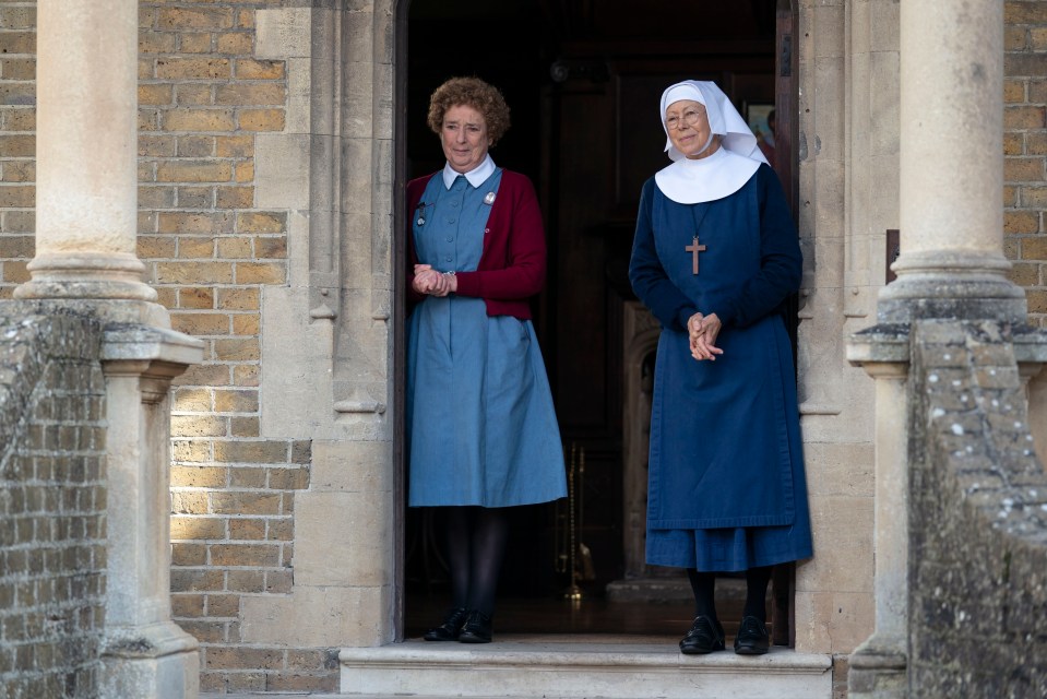 The nuns and midwives all live together in Nonnatus House