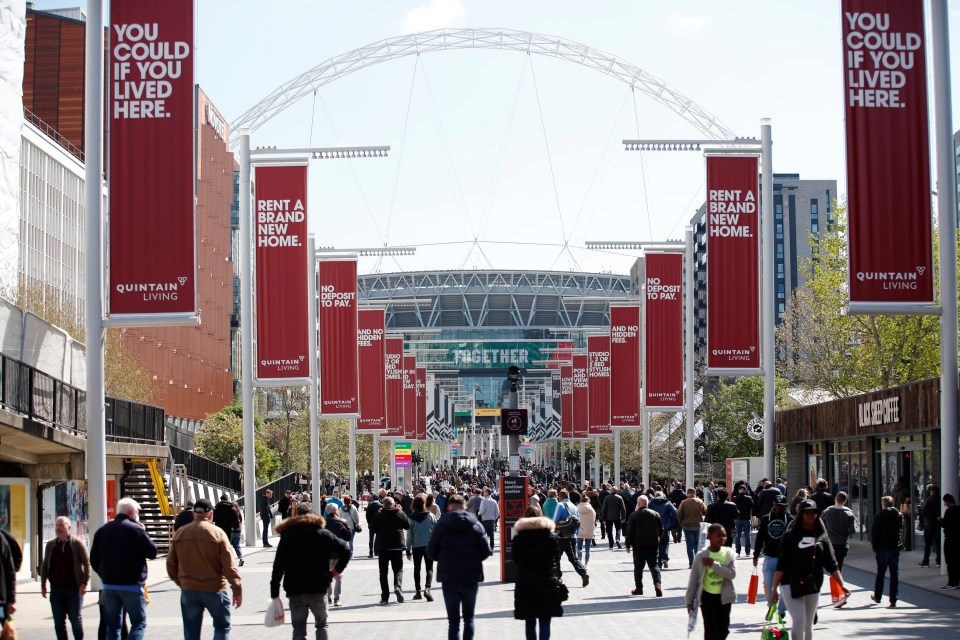 Wembley welcomed 8,000 fans to the stadium for Sunday's Carabao Cup final