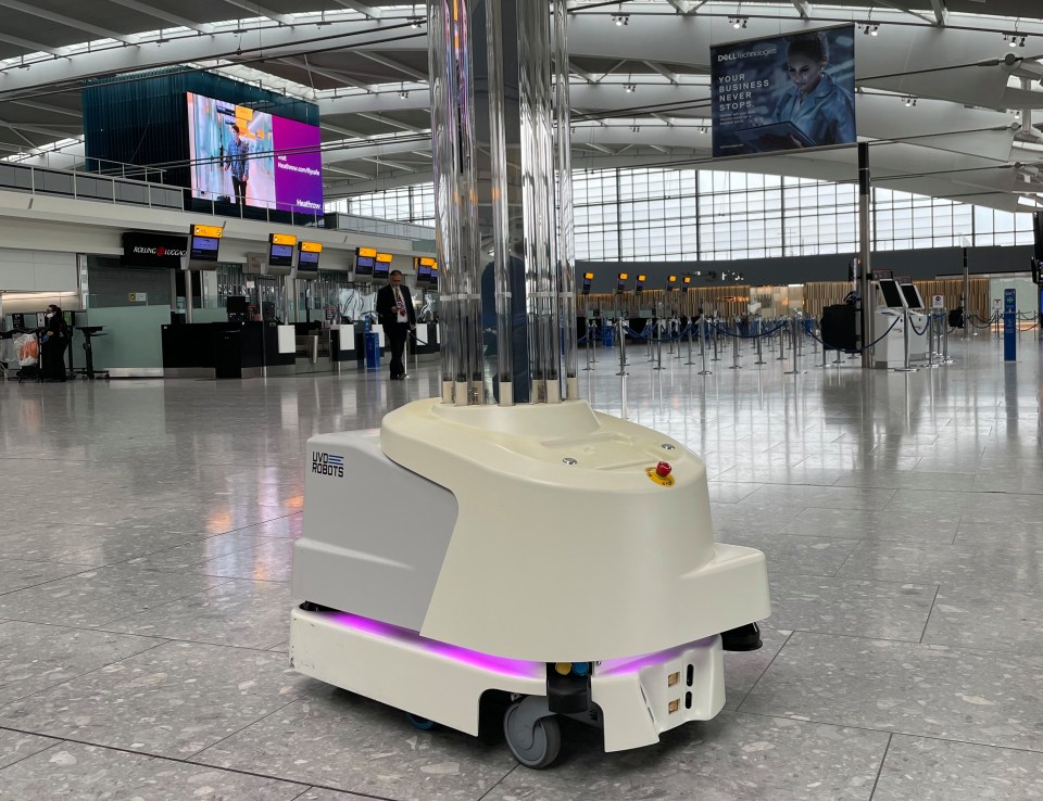 Cleaning robots will be driving through the airport