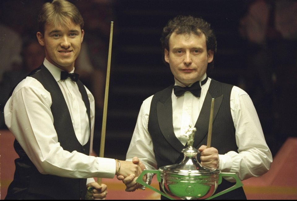 White shakes Hendry's hand before the 1994 world final - one of six he lost in his heyday