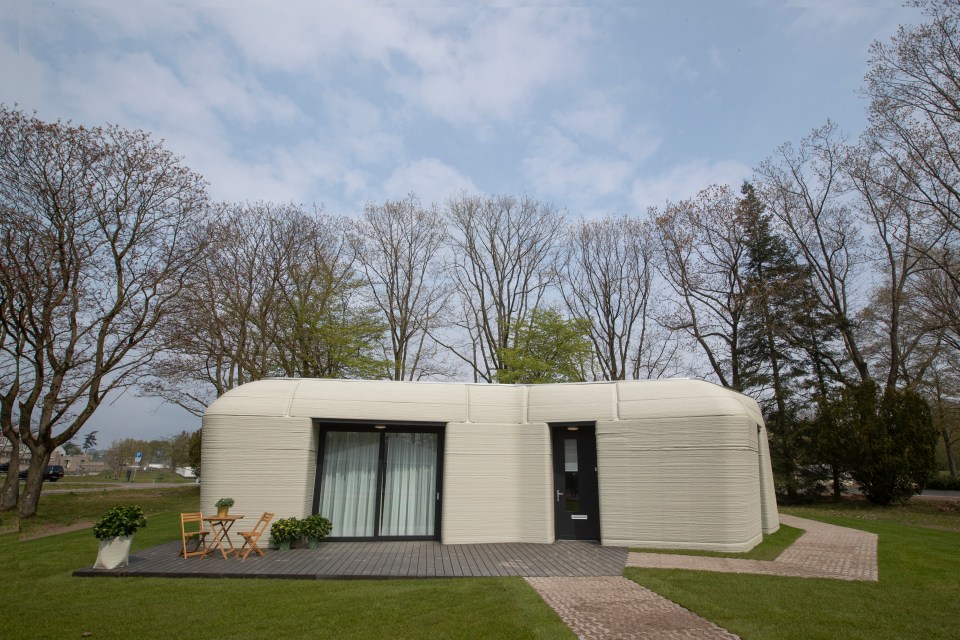 Outside, it looks like a giant boulder with windows