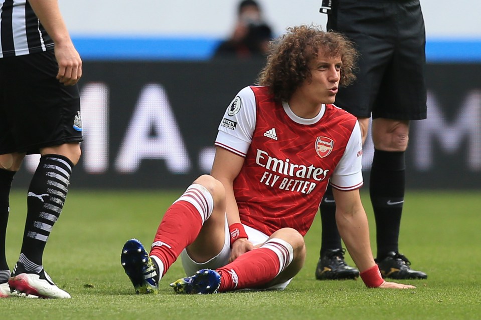 David Luiz is set for an extended period out with a hamstring injury