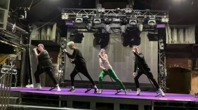 Veronica Green shared a picture on Instagram of the RuPaul's Drag Queen UK stars rehearsing at the venue before the bomb scare