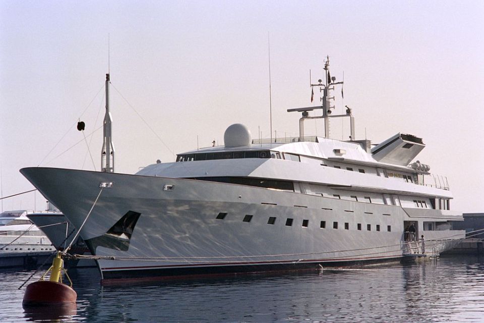 Khashoggi' superyacht Nabila was once the world's largest at 281ft