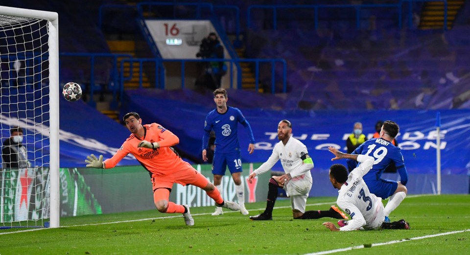 Mason Mount nips in to make it 2-0 and set up a final with Man City