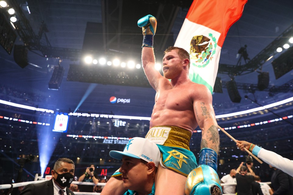 Canelo Alvarez retained his status as boxing's No1