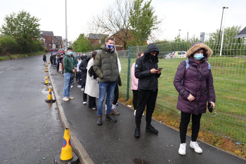 Thousands of people queued to get the jab