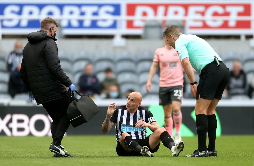 The midfielder was caught by the elbow Ben Osborn during the clash at St. James’ Park