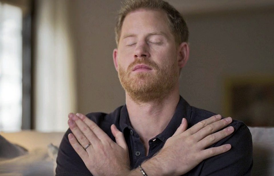 Prince Harry demonstrates EMDR therapy on his Apple TV+ series