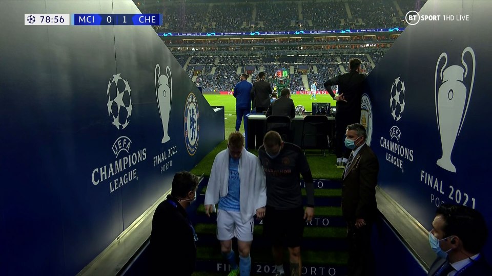 Man City's Belgium superstar De Bruyne went down the tunnel minutes after being taken off