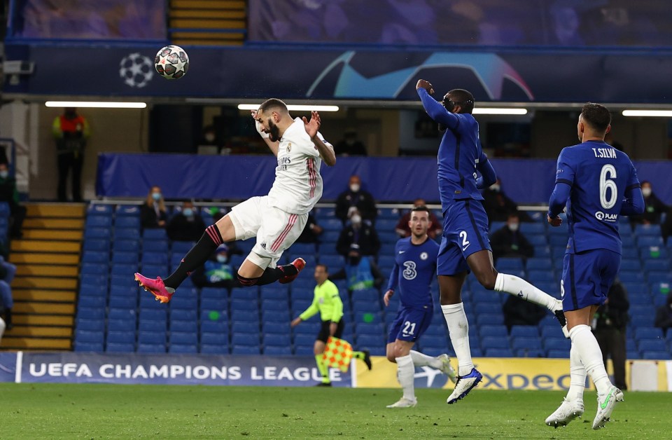 Karim Benzema goes close with this effort for Real Madrid