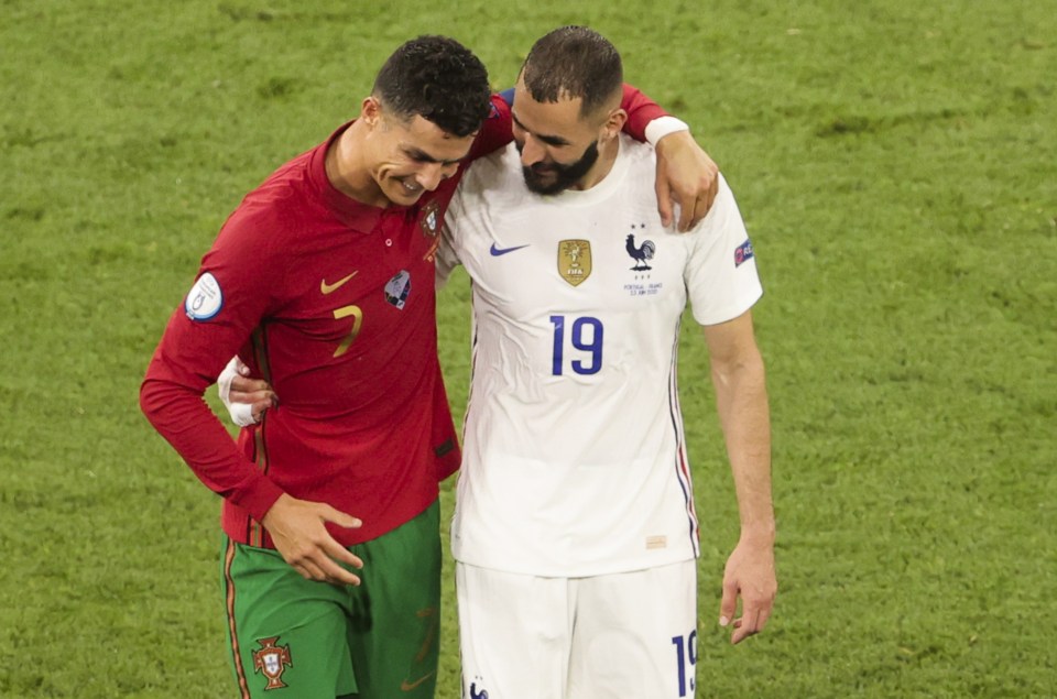 Cristiano Ronaldo caught up with Karim Benzema at half-time on Wednesday