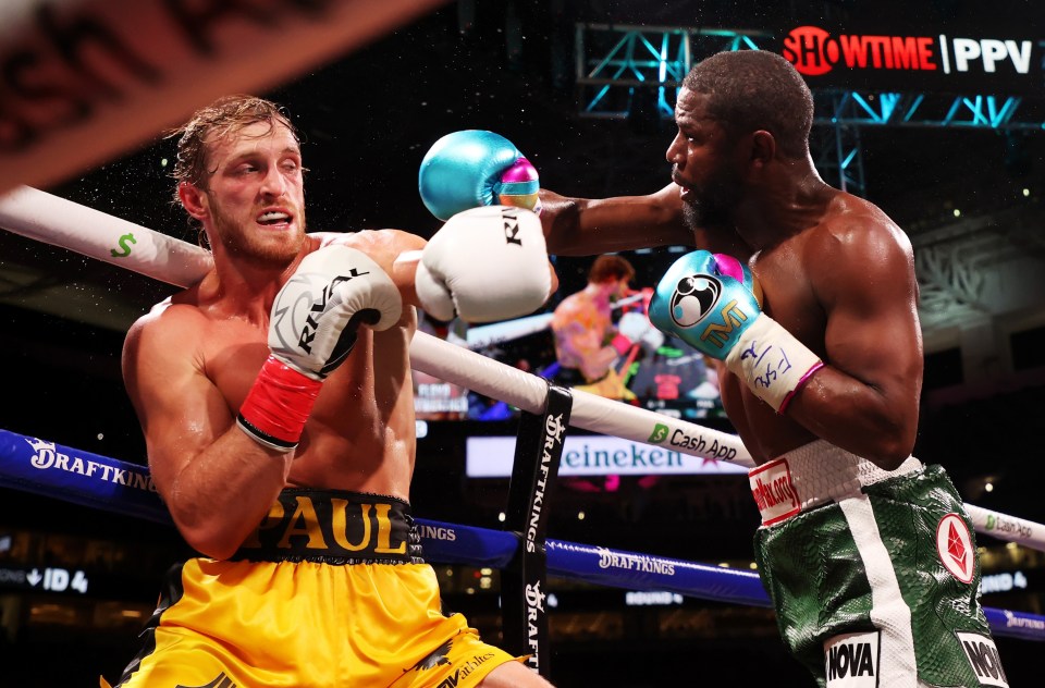 Logan Paul went the full eight-round distance with Floyd Mayweather