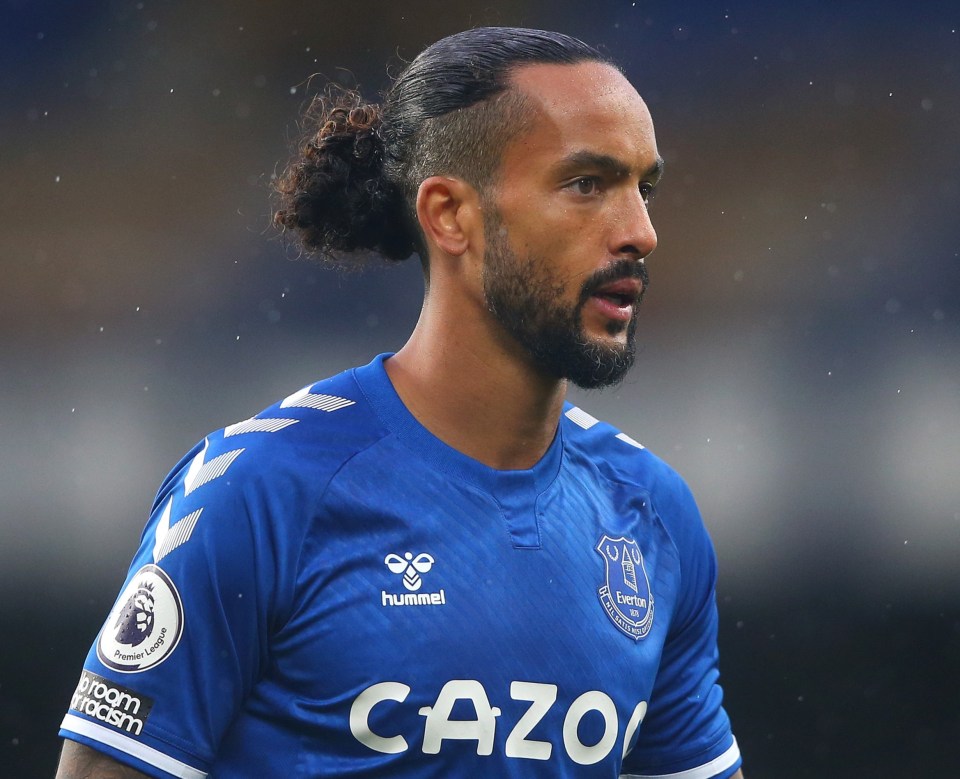 Theo Walcott is one of 13 players released by Everton following the conclusion of the 2020-21 season