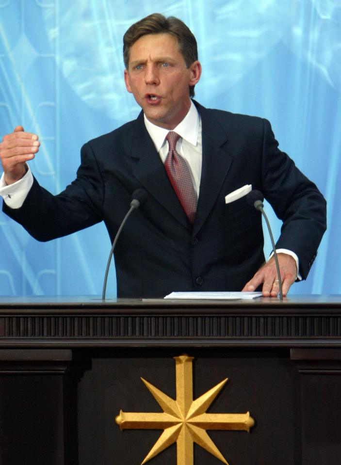 David Miscavige was called a 'corrupt leader' by his father Ron