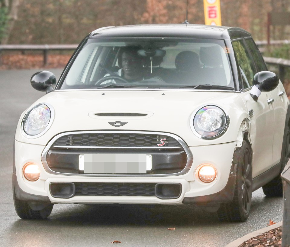 N'Golo Kante was once late for training because he was taking pictures with fans after being in a car crash