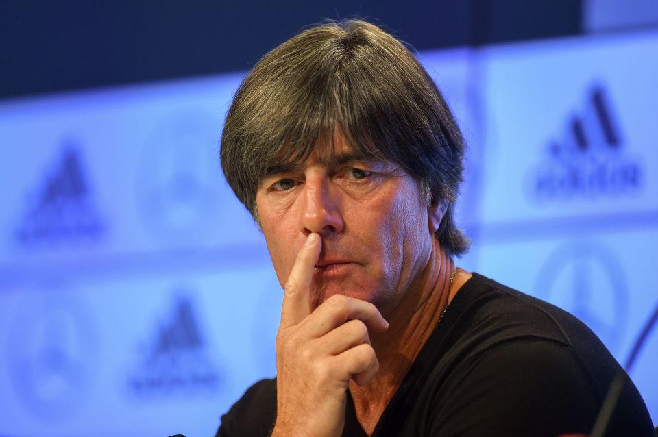 The Germany boss like a 'scratch and sniff'