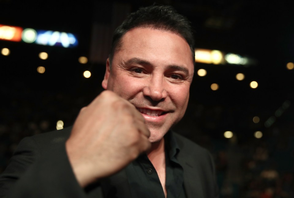 Oscar De La Hoya, 48, is planning a return to the ring in September