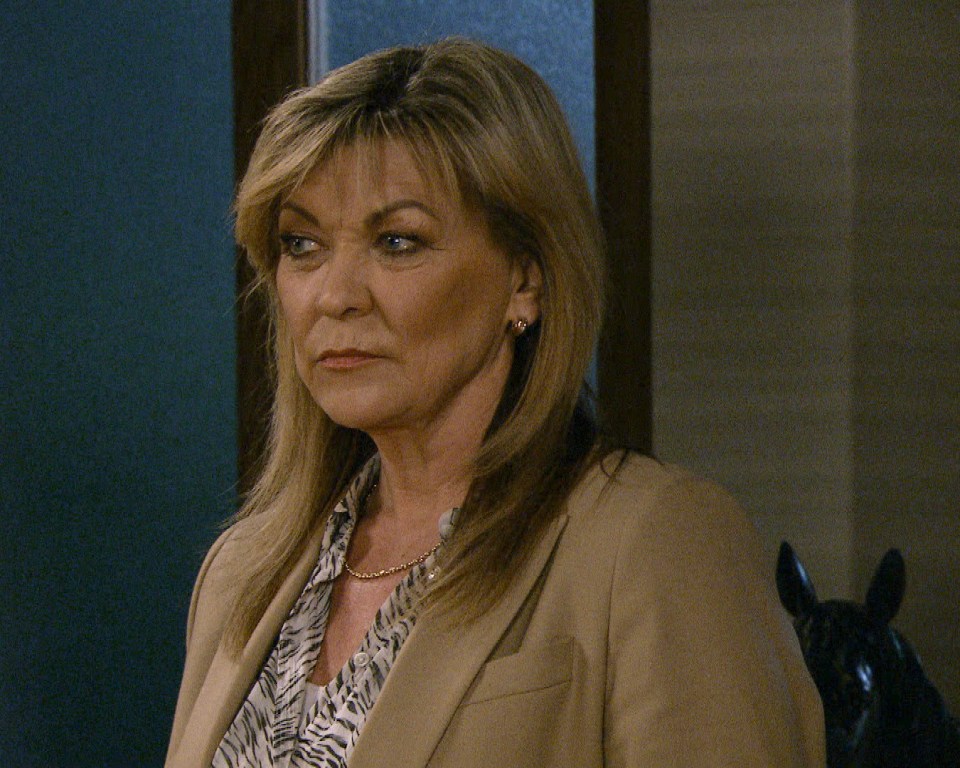 Kim Tate is determined to find out who has been drugging her drinks