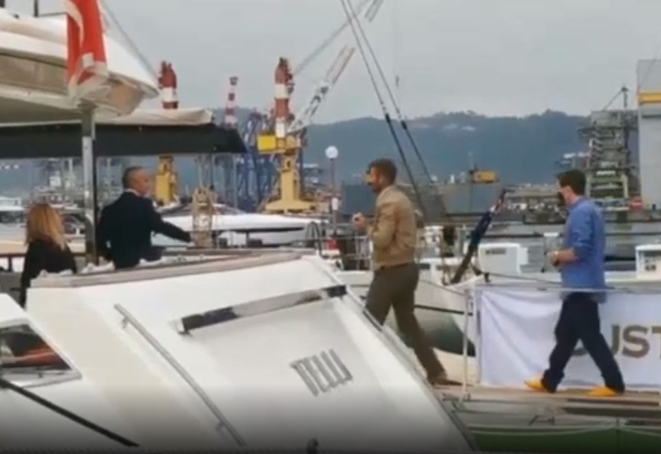 Becks was spotted out and about on a yacht tour in Italy