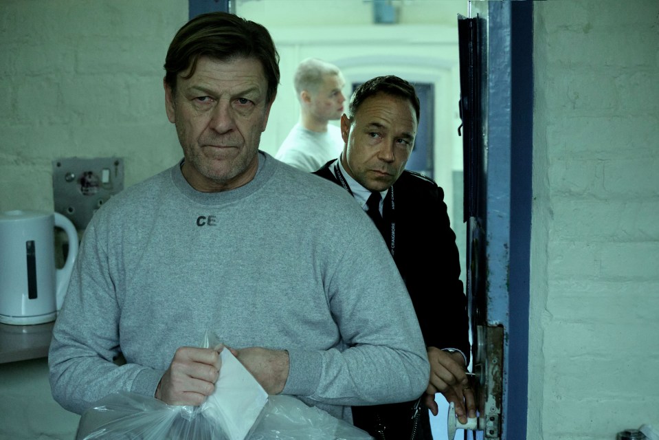 Sean Bean as inmate Mark and Stephen Graham as prison officer Eric in Time