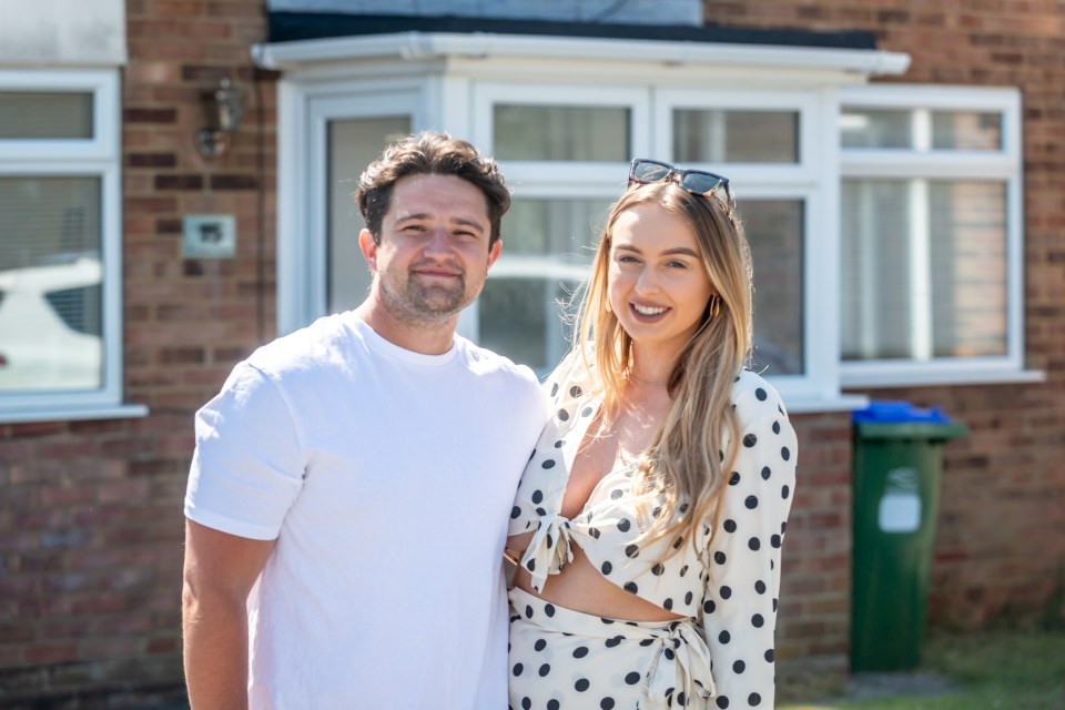 Daniel and Emilie are renovating their first home