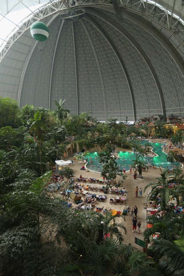 The biggest water park in the world can be found in Gemany.