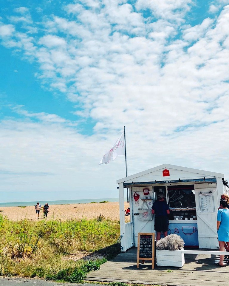 Make a pit stop at Hut 55, a café in a beach hut with bikes for rent