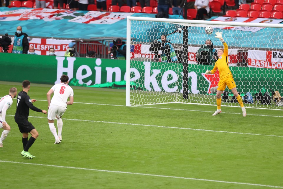 Jordan Pickford showed great reactions to deny Kai Havertz and keep England's clean sheet record intact