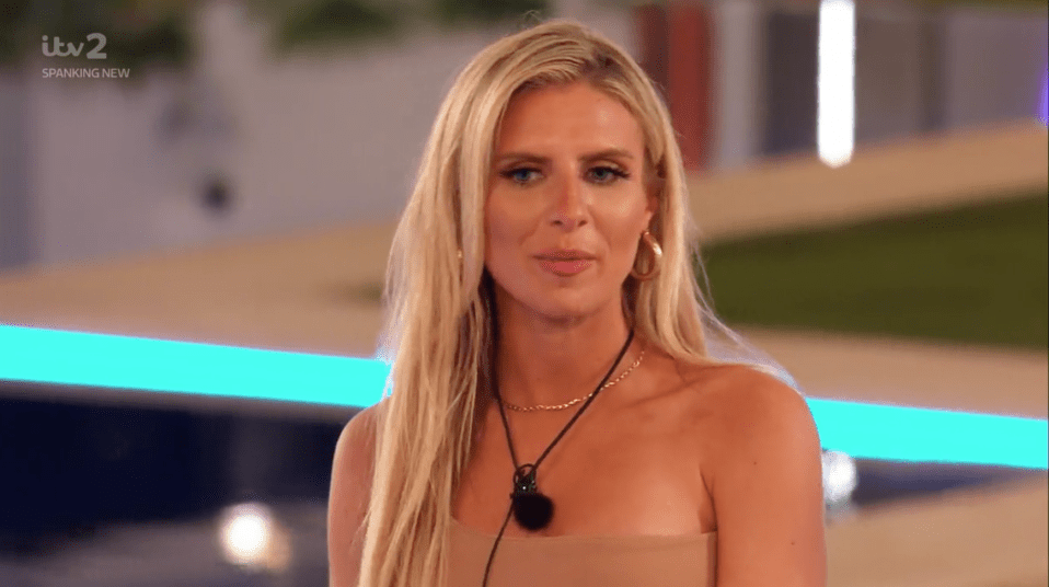 Love Island fans think they know who Chloe Burrows will chose tonight based on the way she speaks