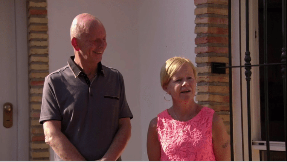 Steven and Pam went to see a villa in the Costa Blanca area of Spain