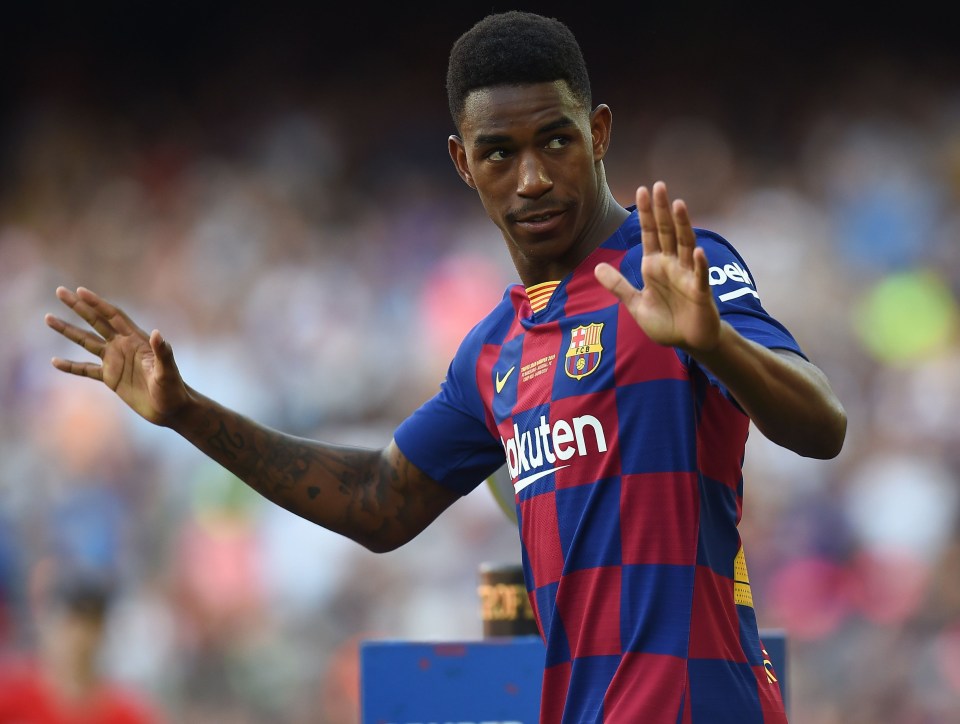 Junior Firpo could leave the Nou Camp this summer