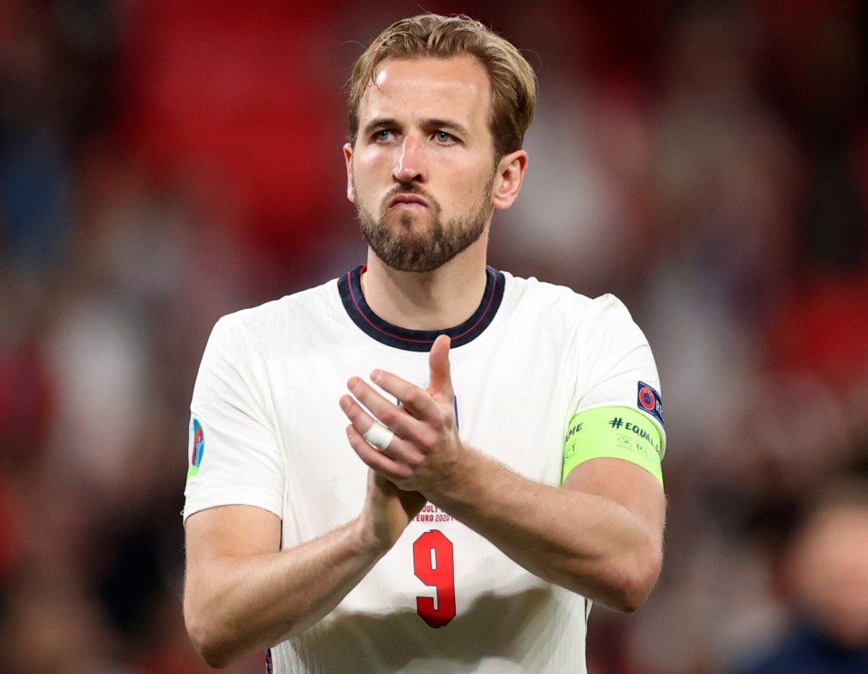 Chelsea have a ‘more appealing’ package than Man City to sign Harry Kane in Spurs’ eyes, say reports