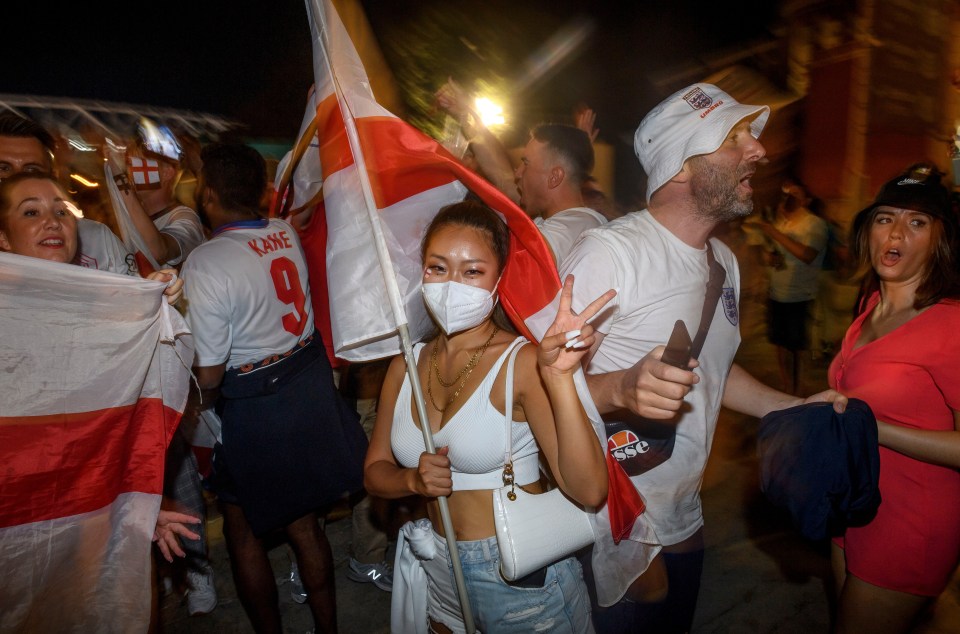 Fans were told not the travel to Italy - but expats were out in force in Rome