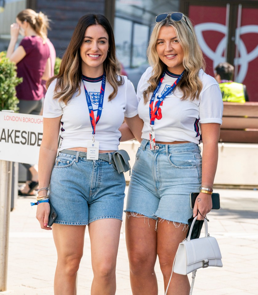 Fern (left) and Maguire's sister Daisy