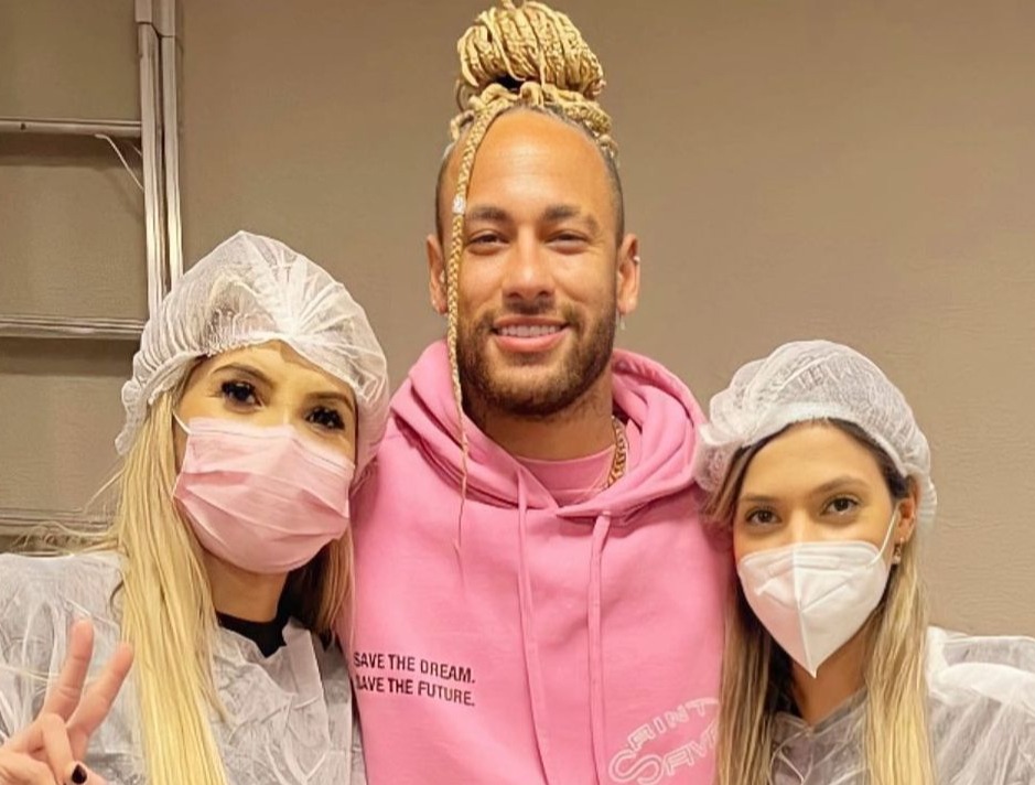 Neymar shows off his new hairstyle