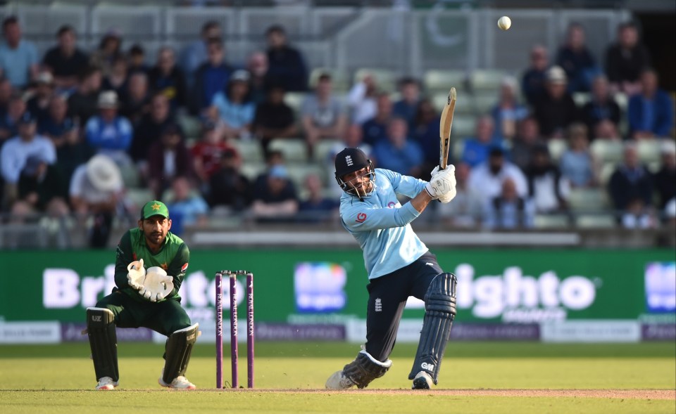 James Vince hit his maiden England ton - 102 off 95 balls - with 11 fours to beat Pakistan