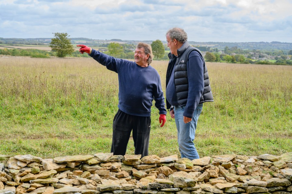 Jeremy will be joined by the farm's fantastic characters that make for an entertaining watch