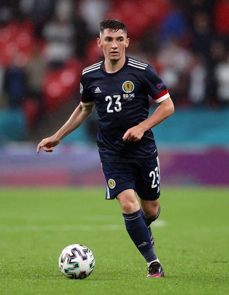 Scotland international Billy Gilmour is set to join Norwich on a season-long loan deal from Chelsea