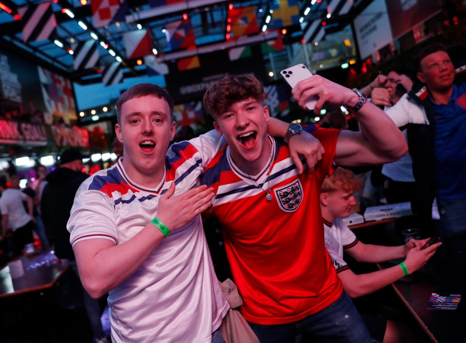 Supporters gather for Czech Republic v England