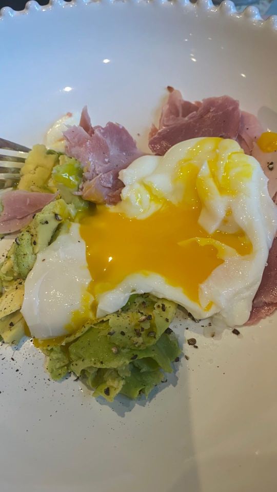 She showed off the delicious meal her father made before work