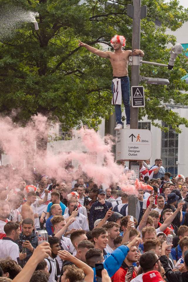 Crowds chant and cheer as England played in the semi-final